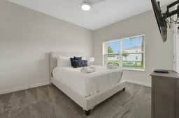 Modern Orlando getaway near Disney & Universal! - Image 5