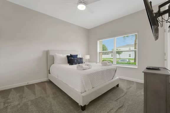 Modern Orlando getaway near Disney & Universal! - Image 5